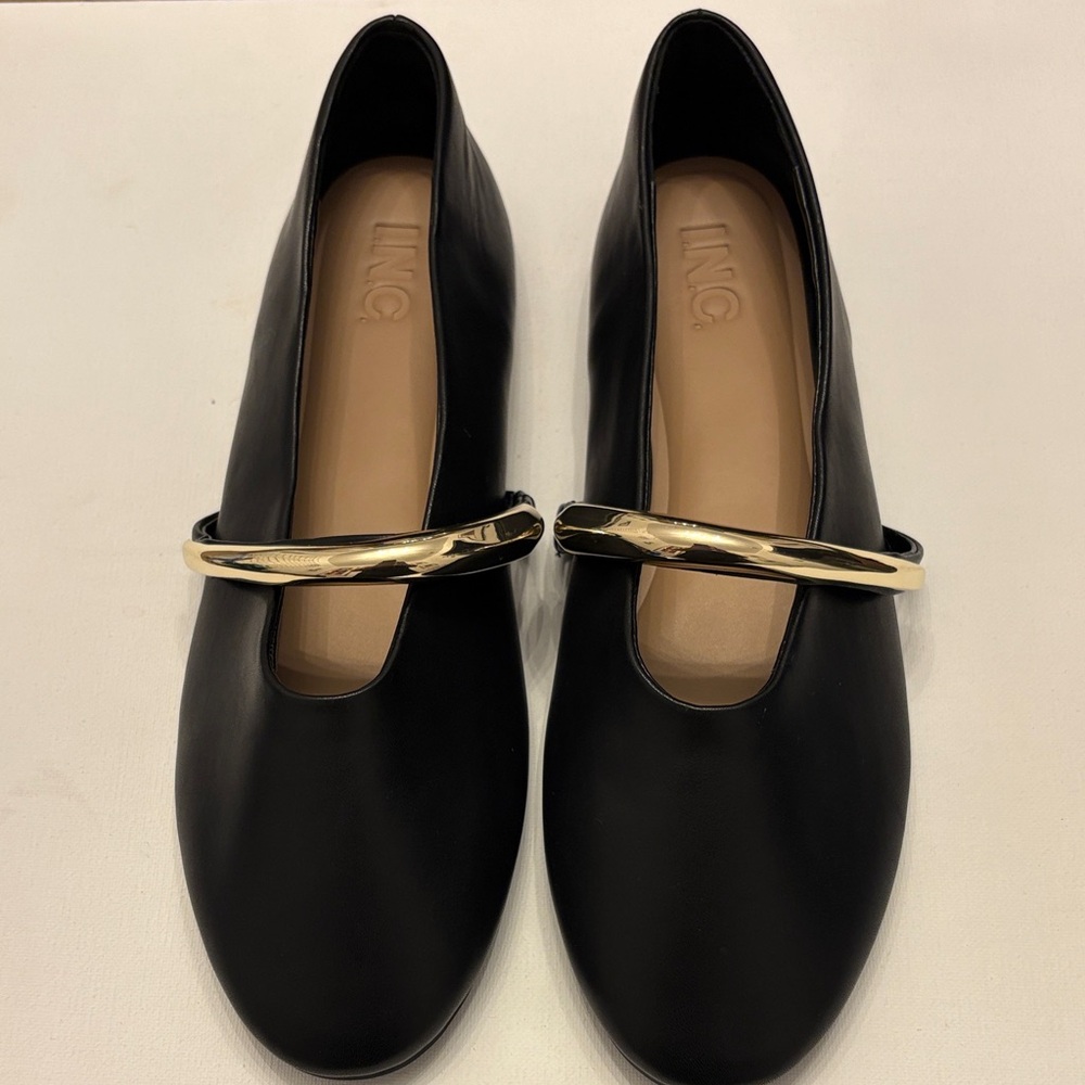 INC International Concepts Black Flats with Gold Strap NIB Size 9